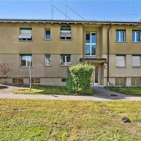Zurich Urban Charm: Your Comfy Stay Close To The City מראה חיצוני תמונה